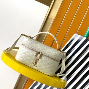 Yves Saint Laurent   bag S1