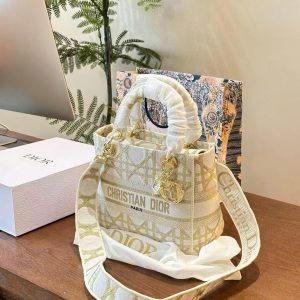 DIOR  bag