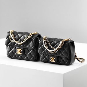 Chanel Classic Flap CF21K