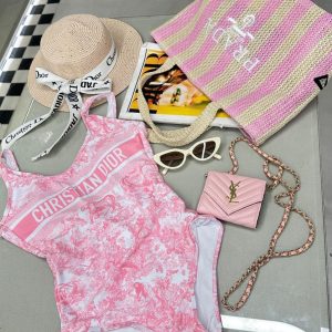 Branded Fashionable Swimsuits for Women, Versatile