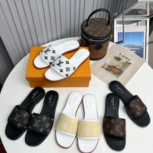 Louis Vuitton Slippers