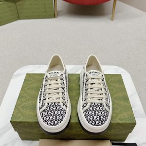 Gucci canvas sneakers