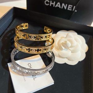 Brand bracelet