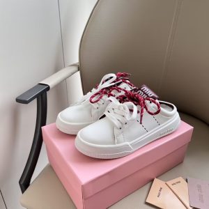 MIU MIU  Color matching little white shoes