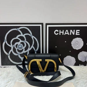 Valentino bags