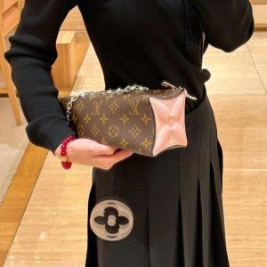 Louis Vuitton Women's Handbags