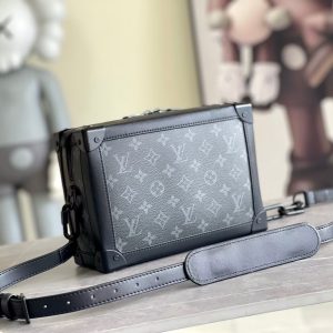 Louis Vuitton crossbody bag