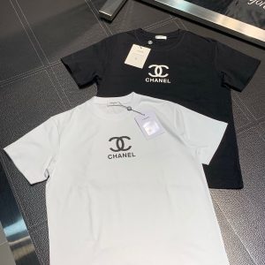 Chanel top